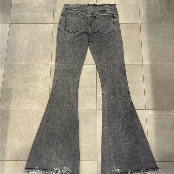 SER.O.YA Izzy Low Rise Jeans - Picture 11 of 11